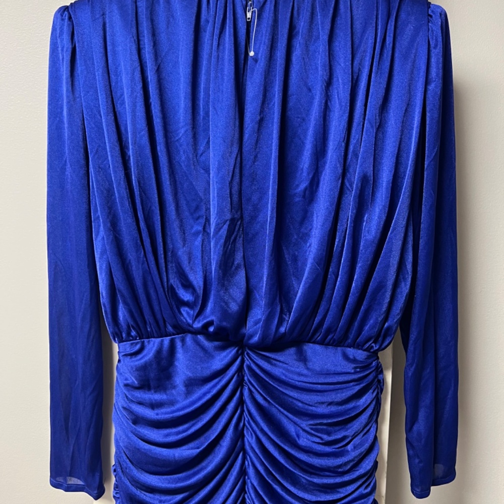 Dress - Picture 7 of 7